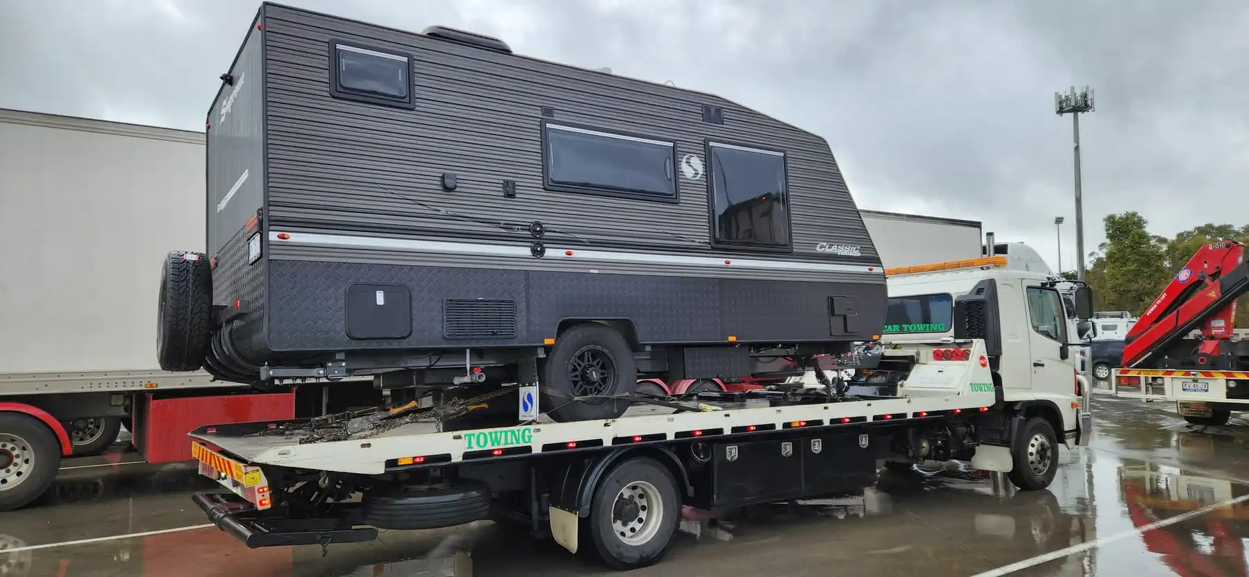 Night emergency car towing service in Melbourne